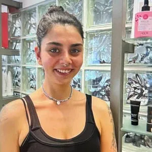 Armineh-Salonassistentin